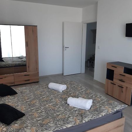 Flor Apartaments Târgu-Mureş Zewnętrze zdjęcie