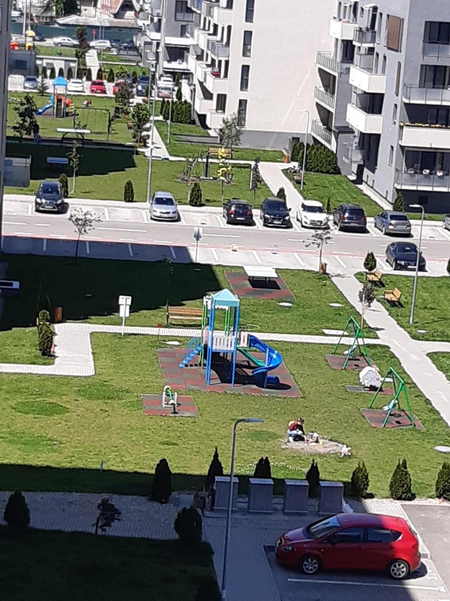 Flor Apartaments Târgu-Mureş Zewnętrze zdjęcie